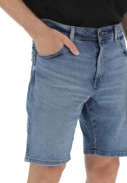 Bermuda In Denim Wrangler Mod.texas Shorts 9 Bermuda In Denim Wrangler Mod.texas Shorts -Negozio Da Uomo Alla Moda 03418d9e068b4b66cc990742320221d4