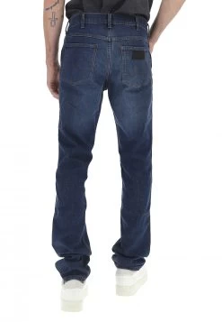 Jeans Uomo Wrangler Mod. Greensboro 803 Leggero 9 Jeans Uomo Wrangler Mod. Greensboro 803 Leggero -Negozio Da Uomo Alla Moda 1124a348e13a4ca5b02706bd0edefd28