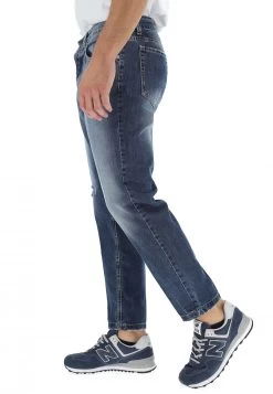 Jeans 5 Tasche Graffiato Carrot Fit 8.9