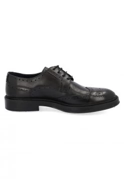 Strangata Elegante In Pelle Piùdue Con Disegno Brogue Made In Italy 18 Strangata Elegante In Pelle Piùdue Con Disegno Brogue Made In Italy -Negozio Da Uomo Alla Moda 2d5f55c44d8b5c924b247ef0d3fbf78b