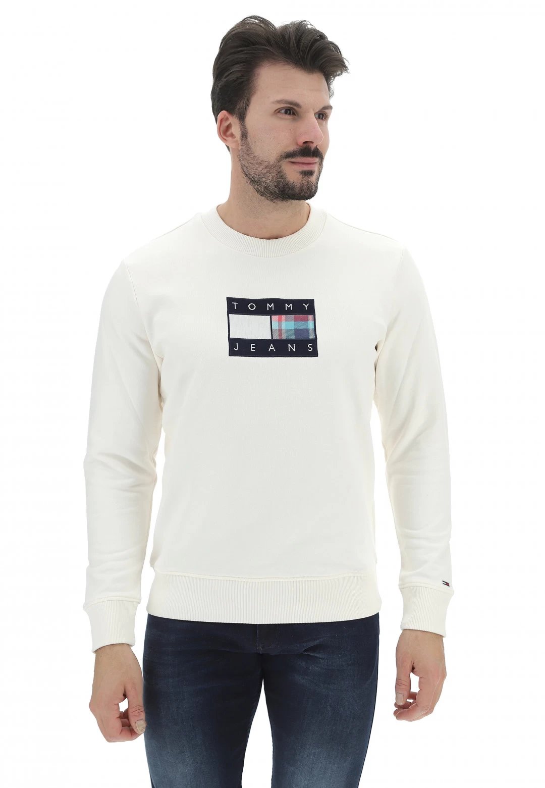 Felpa Girocollo Tommy Jeans Dm0dm15704 Garzata Con Patch Applicata Centrale 3 Felpa Girocollo Tommy Jeans Dm0dm15704 Garzata Con Patch Applicata Centrale