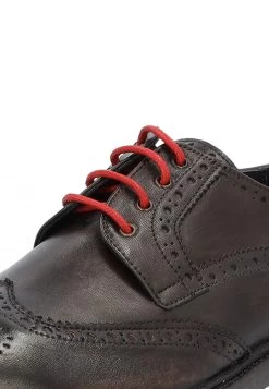 Stringata Elegante In Pelle Piùdue Lacci Rossi E Disegno Brogue Made In Italy 29 Stringata Elegante In Pelle Piùdue Lacci Rossi E Disegno Brogue Made In Italy -Negozio Da Uomo Alla Moda 3048471743f5a226b79df282f85c7e18