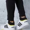 Sneakers Adidas Hoops 3.0 Mid Bianche E Nere Con Dettagli Gialli