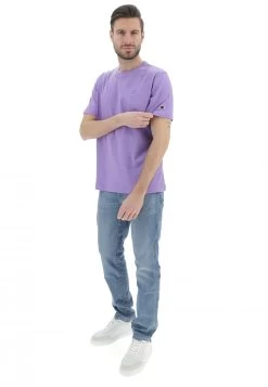 T-shirt Champion Con Logo Piccolo Ricamato Basic -Negozio Da Uomo Alla Moda 39695ae676c6094896255878a59a8a92