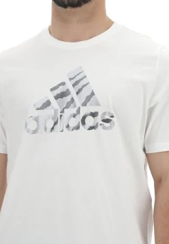 T-shirt Adidas In Cotone Con Maxi Logo Centrale A Contrasto -Negozio Da Uomo Alla Moda 3a0afaa21524bf5b76405bec782c74fe