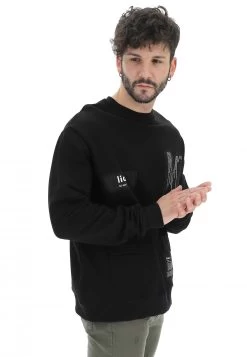 Felpa Girocollo Age Scritte Applicate -Negozio Da Uomo Alla Moda 3f7349b86457dc900dfca1c7c062fff1