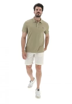 Polo A Maniche Corte Lacoste In Cotone Con Logo Ricamato -Negozio Da Uomo Alla Moda 51da12de1d8ad06bbcc1630195837b79