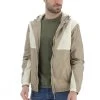Giacca A Vento Con Cappuccio Blend Bicolor -Negozio Da Uomo Alla Moda 57041722559d01763aac7e80e7a2e5e0