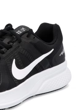 Scarpe Nike Run Swift 2 Uomo -Negozio Da Uomo Alla Moda 5ddf10a454580cc5fe837cf88e951644