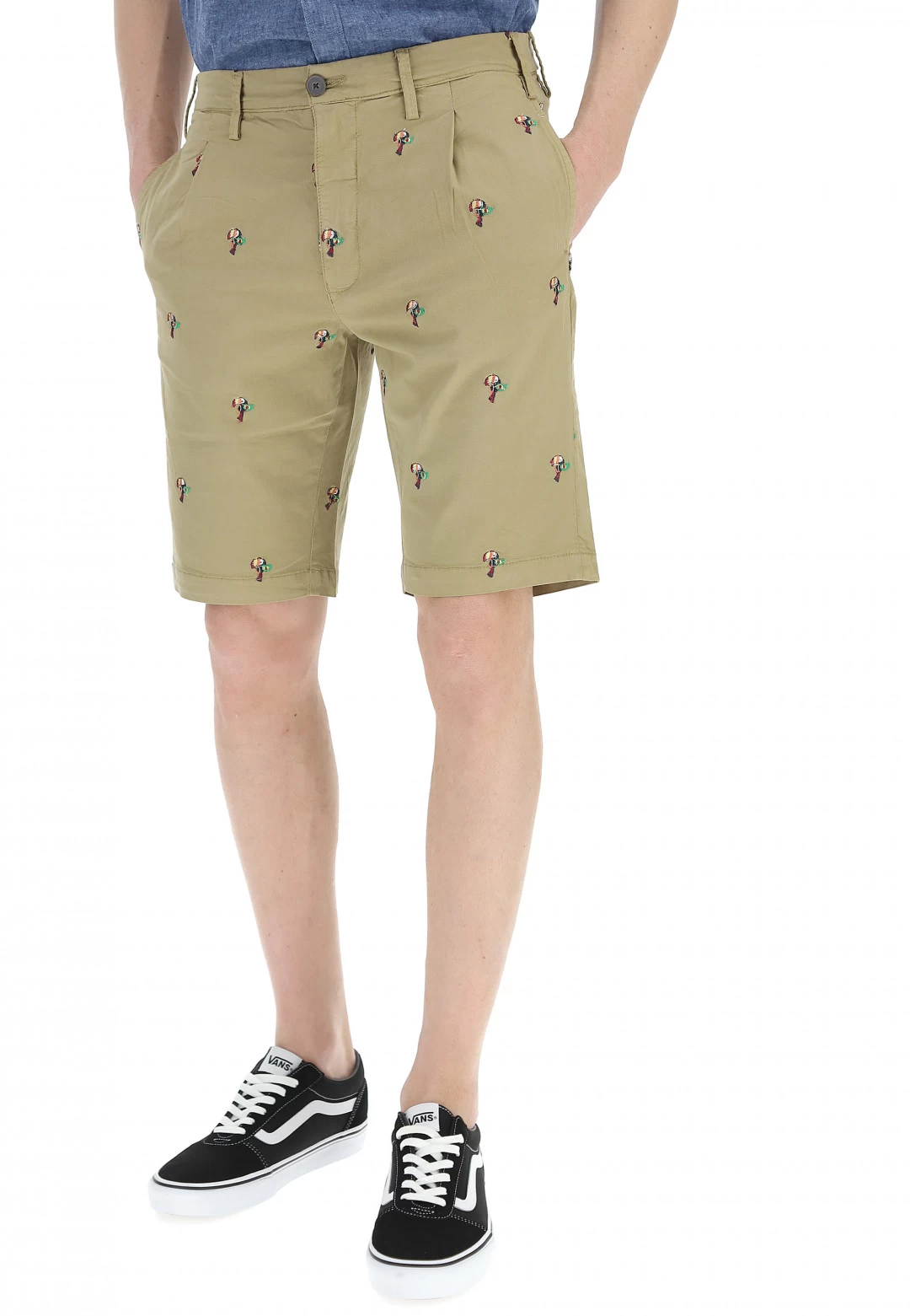 Bermuda 8.9 Ricami Tucano 3 Bermuda 8.9 Ricami Tucano