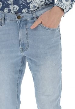 Jeans Lee Slim Tapered Modello Luke -Negozio Da Uomo Alla Moda 74fe9e2a5987390f7f207d57965e71ac
