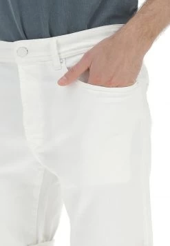 Bermuda In Jeans Replay Tapered Fit Uomo 11 Bermuda In Jeans Replay Tapered Fit Uomo -Negozio Da Uomo Alla Moda 7c2ee4f832001a2ec082269855f702e3