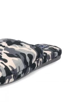 Ciabatte De Fonseca Roma In Tessuto Fantasia Camouflage 35 Ciabatte De Fonseca Roma In Tessuto Fantasia Camouflage -Negozio Da Uomo Alla Moda 7f140ac7458229748ef2f93f1ad8ad5e