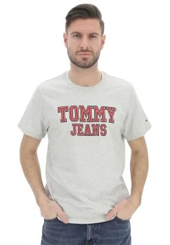 T-shirt Tommy Jeans Con Logo Frontale -Negozio Da Uomo Alla Moda 8b24f0117f175655eeb8e068fae11bfe