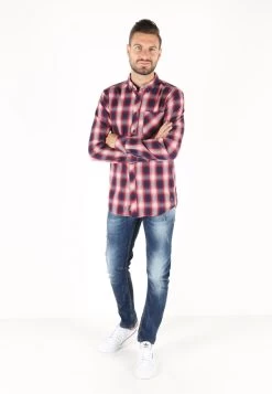 Blend Camicia Flanella Leggeta A Quadri -Negozio Da Uomo Alla Moda 92d33ecf49b4fb3924184a04237d9369