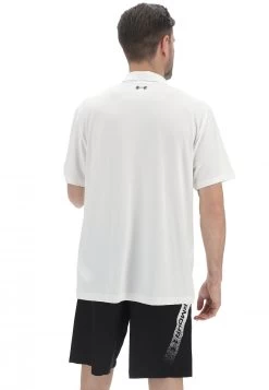 Polo Manica Corta Tecnica Under Armour Uomo -Negozio Da Uomo Alla Moda c23fde4494697d53a7adb1fcc743a8b8