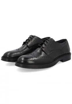 Strangata Elegante In Pelle Piùdue Con Disegno Brogue Made In Italy 20 Strangata Elegante In Pelle Piùdue Con Disegno Brogue Made In Italy -Negozio Da Uomo Alla Moda c68d07f590447f66bd5ab98aaada15af
