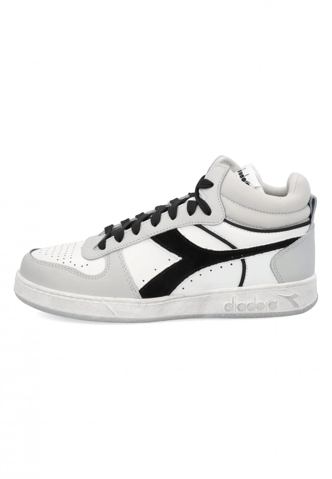 Sneakers Alte Diadora Magic Basket Demi Cut Icona Leather Bianco E Nero 3 Sneakers Alte Diadora Magic Basket Demi Cut Icona Leather Bianco E Nero