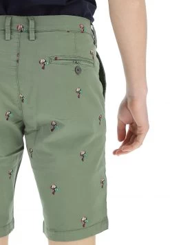 Bermuda 8.9 Ricami Tucano 20 Bermuda 8.9 Ricami Tucano -Negozio Da Uomo Alla Moda d76cf7a93cf26a23c108f6b26fda611f