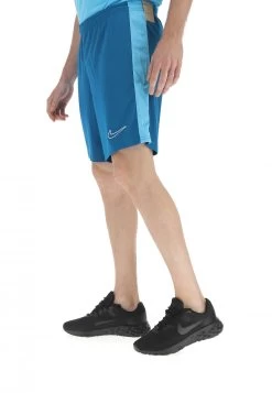 Short Tecnico Uomo Nike Dri-fit Con Bande Laterali A Contrasto -Negozio Da Uomo Alla Moda d8e9106675fe30f87b2eb036b0d311d2