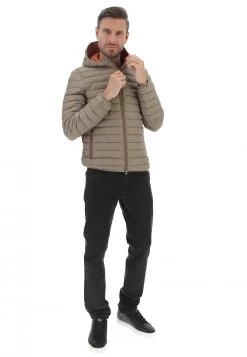 Giubbotto Imbottitio Light Con Cappuccio 8.9 Uomo -Negozio Da Uomo Alla Moda f1bd6aa90d03c60225a0e4423bb0616e