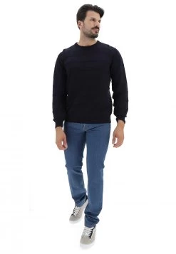 Maglione Girocollo Con Riga Tono Su Tono Blu Salina -Negozio Da Uomo Alla Moda f56427f2878300e5cd28769854741da6